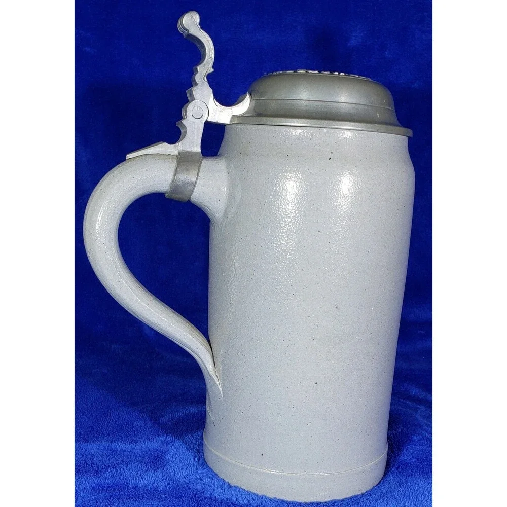 Collectible German HB 1Ltr Lidded Staatliche Hofbräuhaus Stein, W/Orig. Decals!!